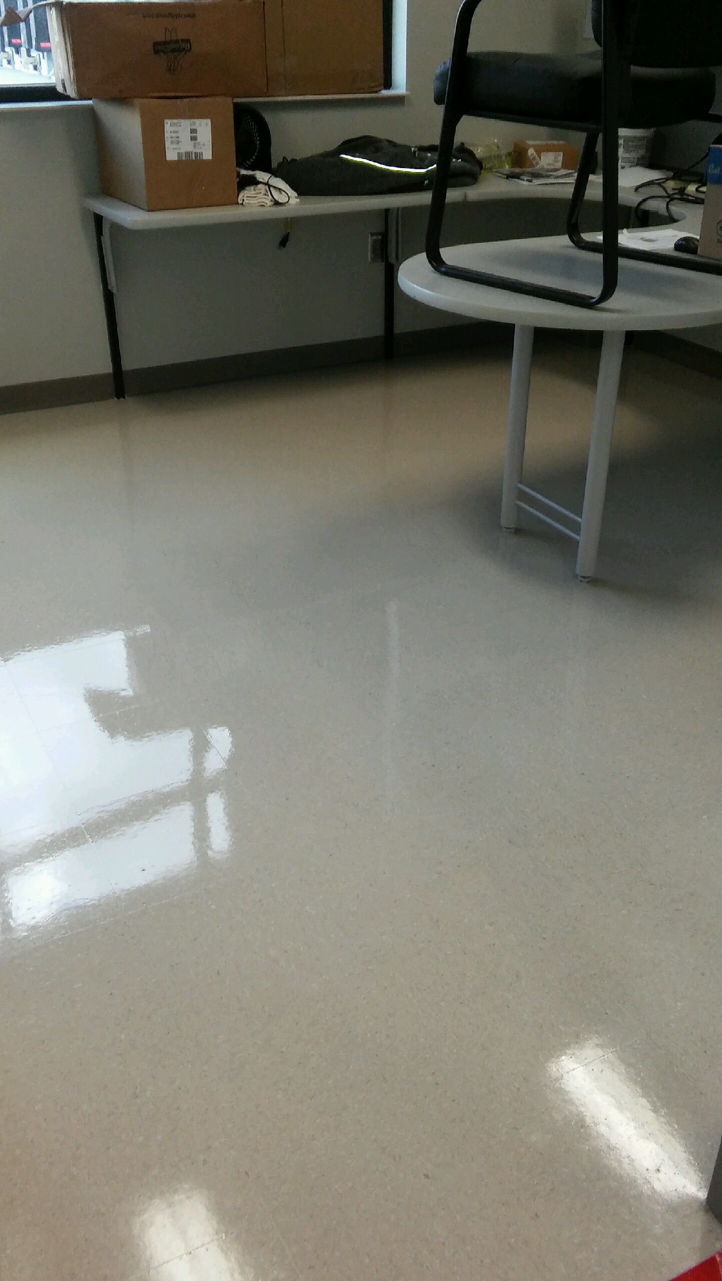 Indianapolis Janitorial Service cleaning floors